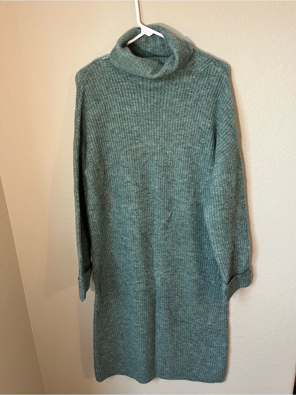 Mango MNG Women’s M Green Oversized Turtleneck Sweater Dress Long Knit Cozy